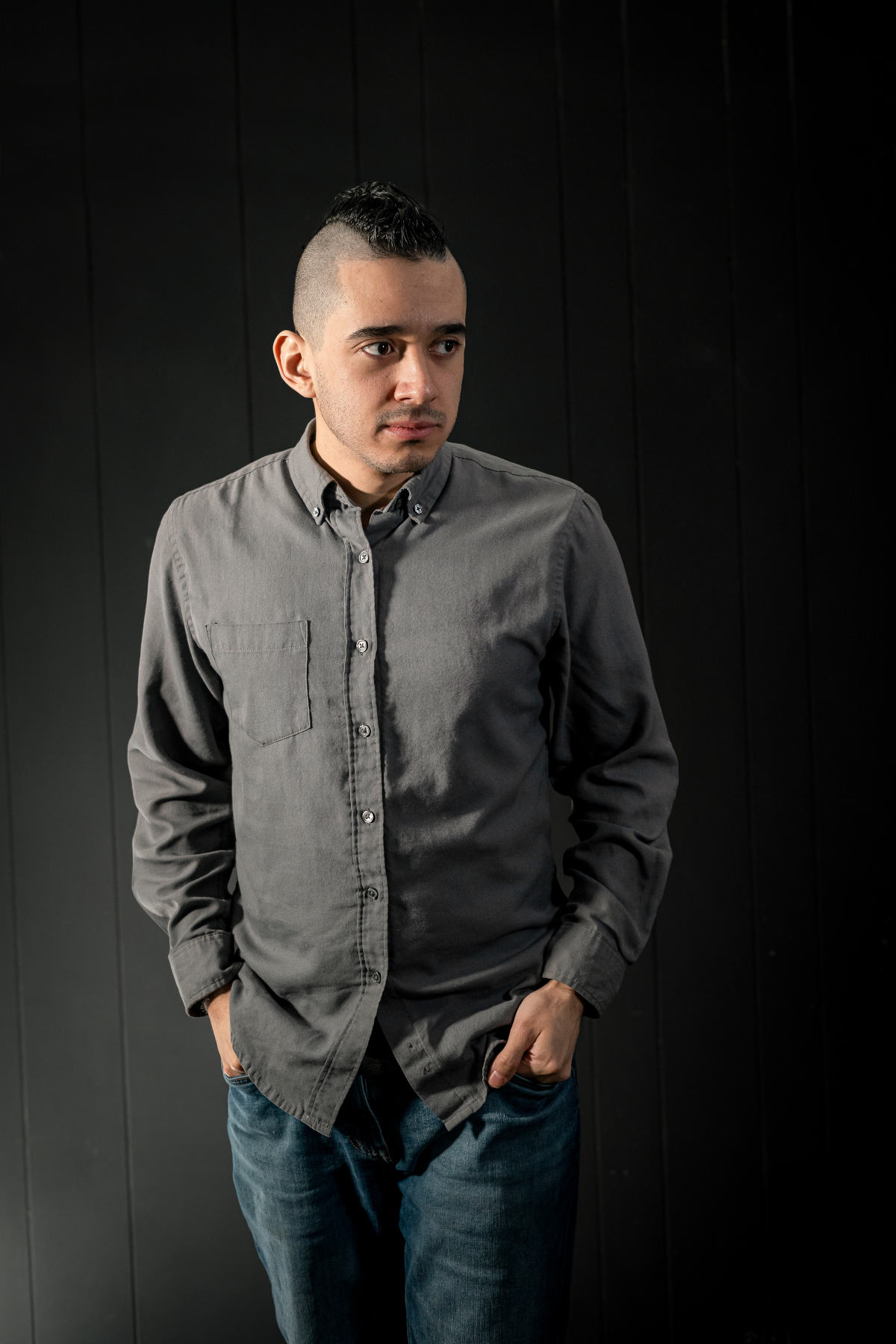 Daniel Andrés Rivera Flores, fotografía de Víctor de la Cruz para www.ActorsOutlined.com