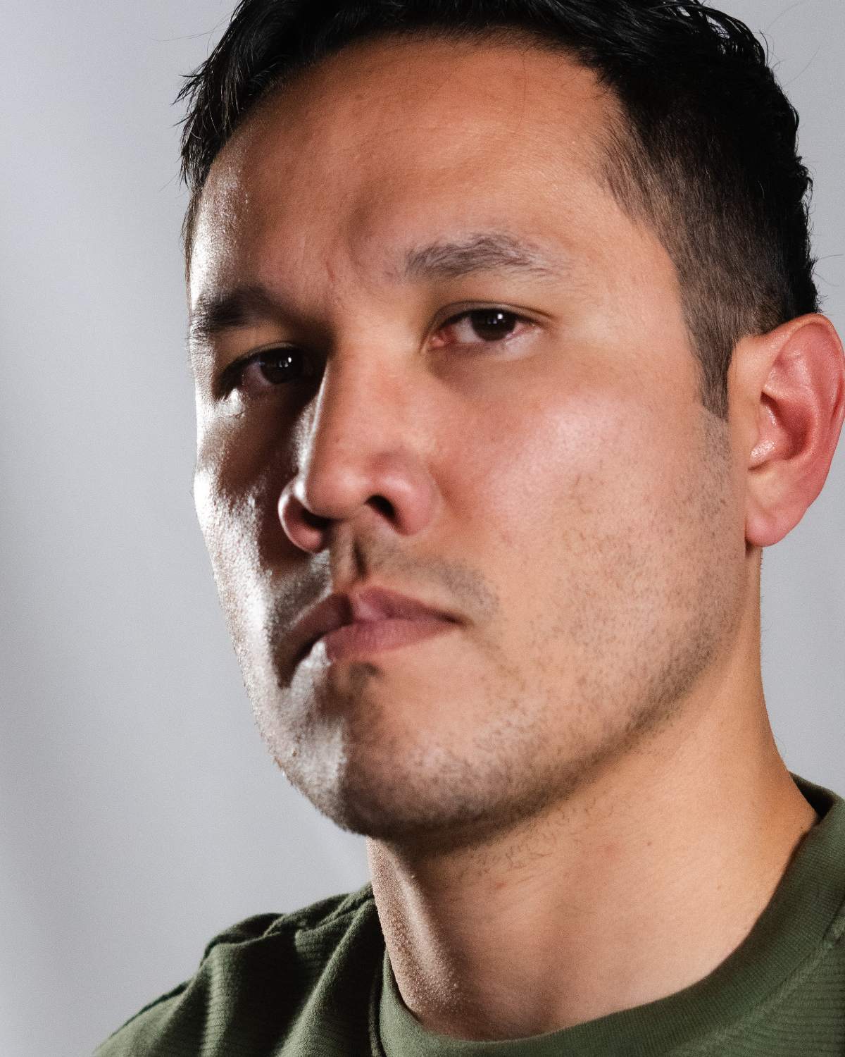 Iván Delgado, fotografía de Joan Casta para www.ActorsOutlined.com