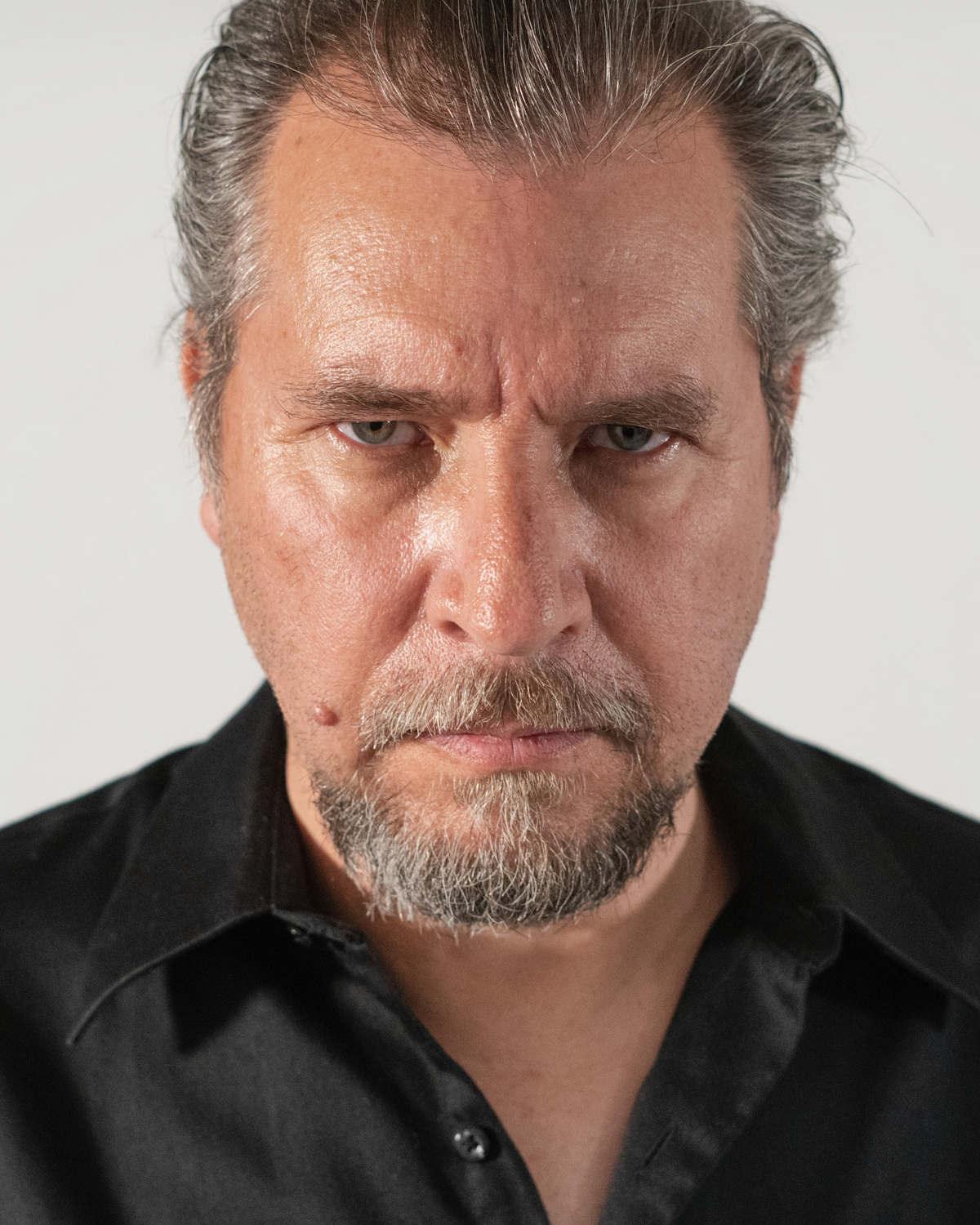 Jimmy Moreno, fotografía de V�ctor de la Cruz para www.ActorsOutlined.com