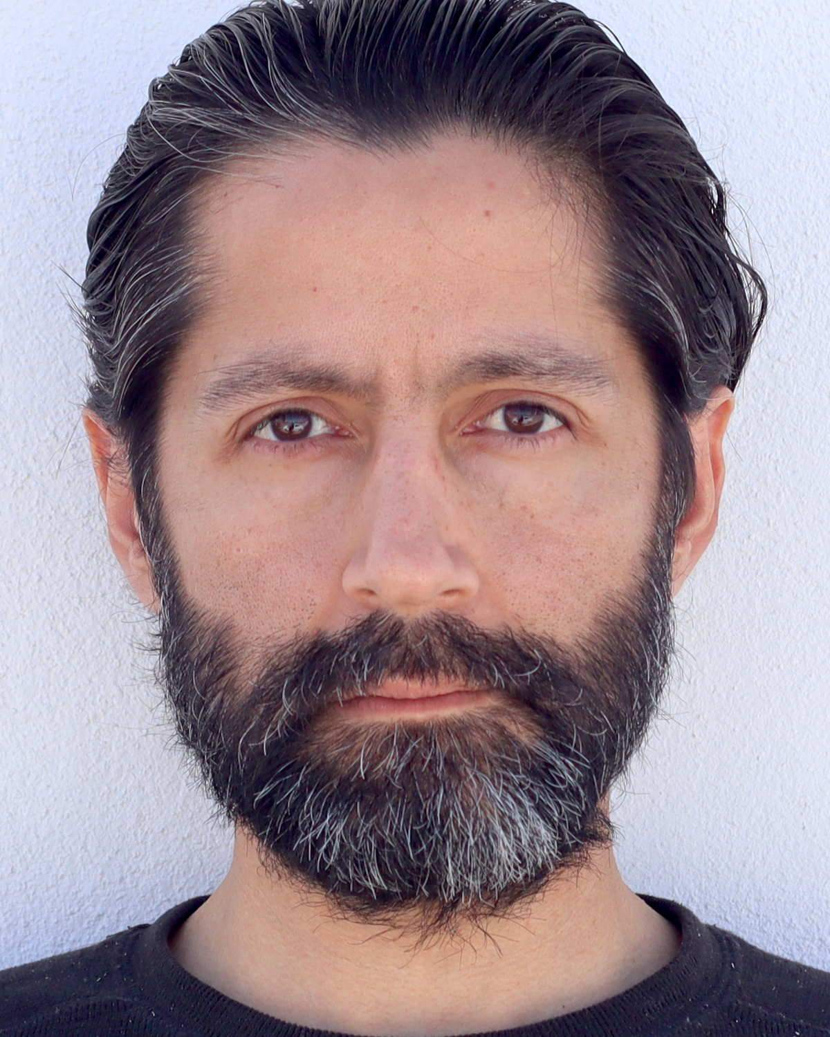 Ricardo Aguirre, fotografía de Rebeca C del Angel para www.ActorsOutlined.com