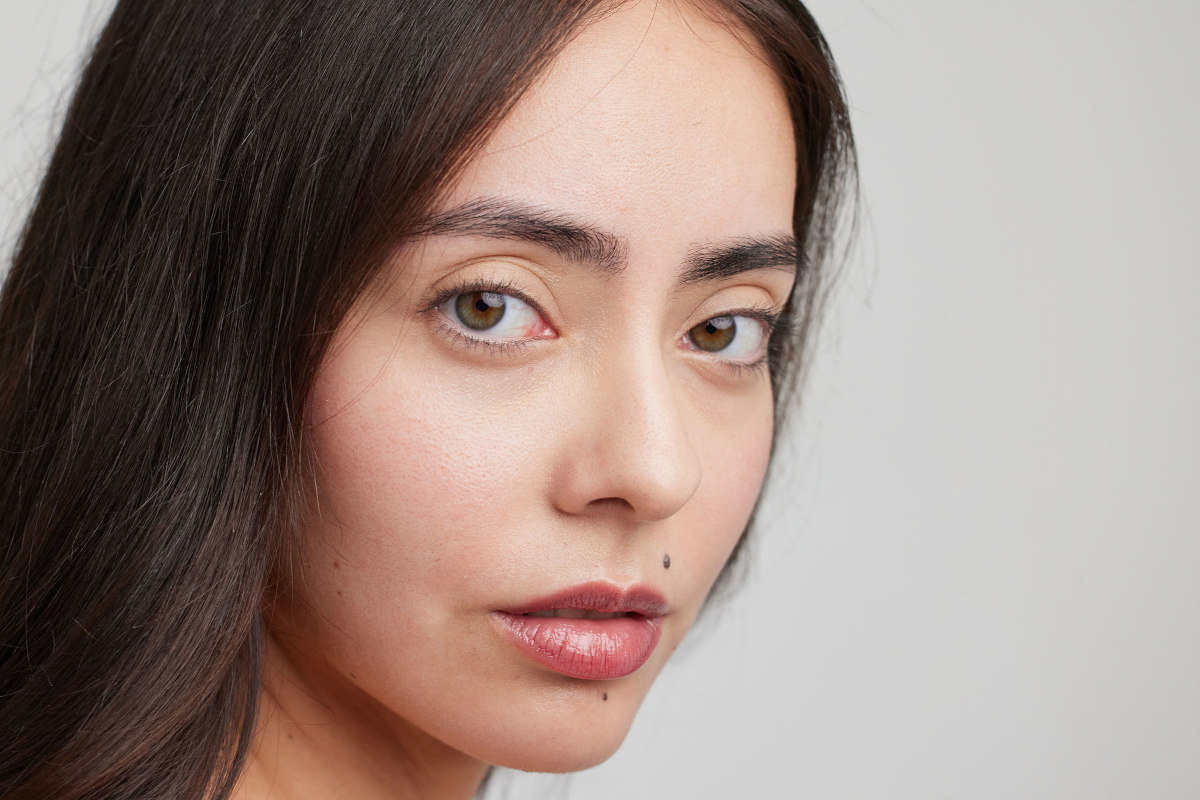 Rosa Meléndez, fotografía de Jude Bencomo para www.ActorsOutlined.com