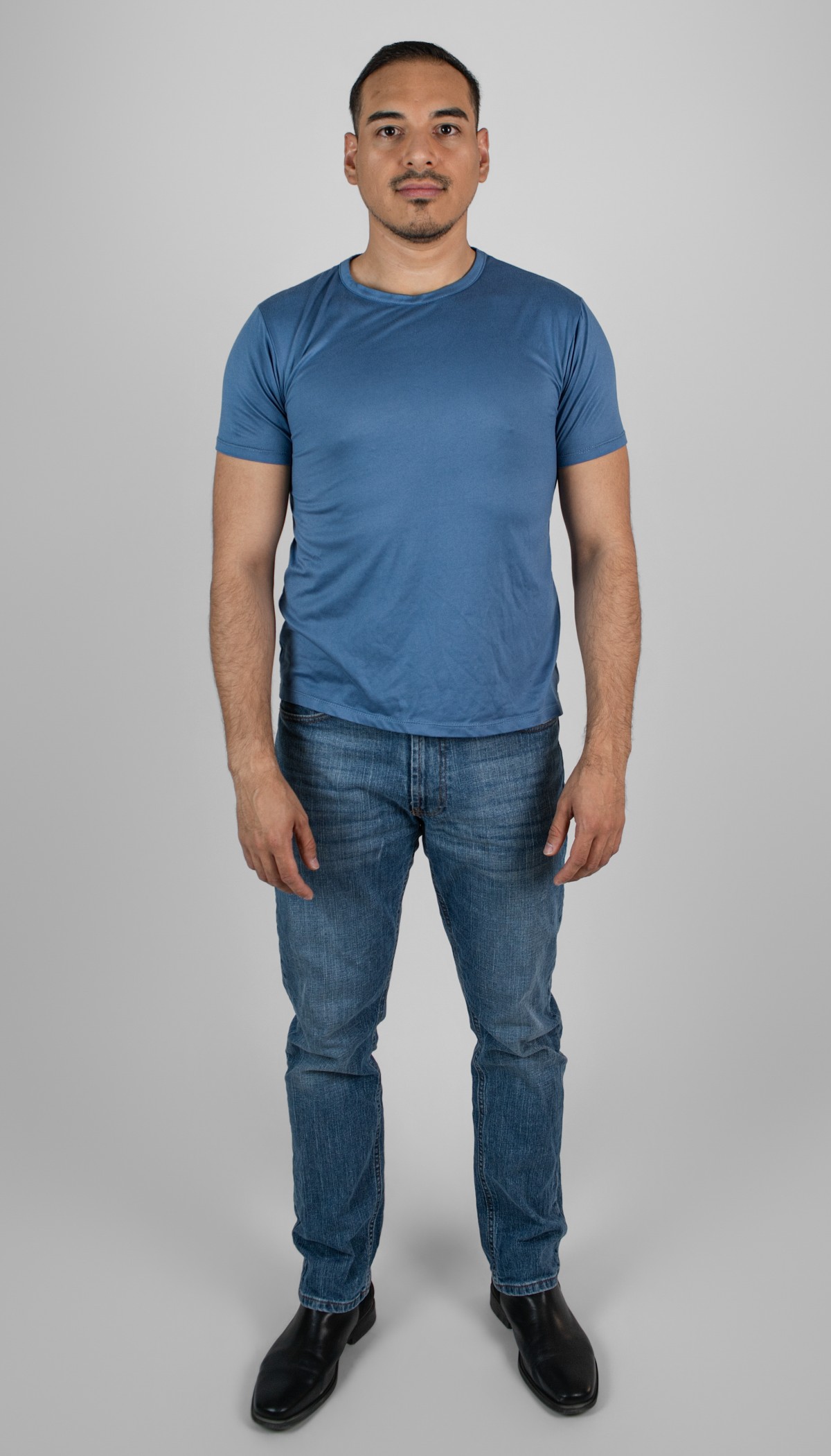 Sergio Balderrama, fotografía de desconocido para www.ActorsOutlined.com
