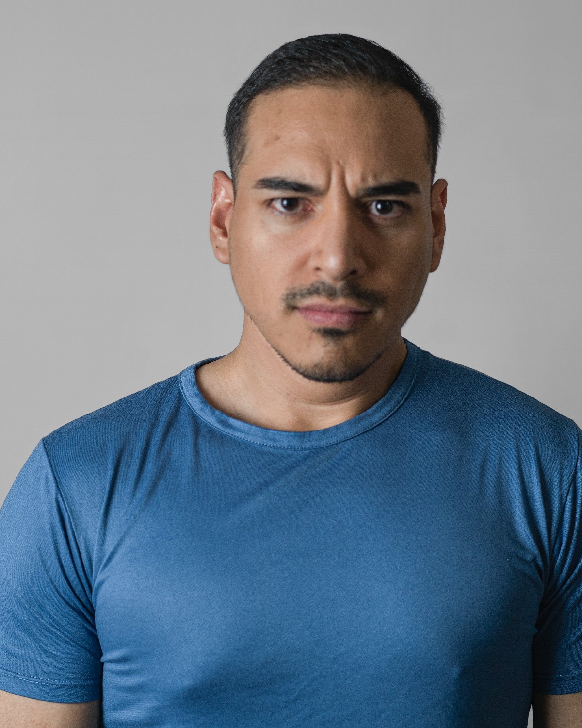 Sergio Balderrama, fotografía de desconocido para www.ActorsOutlined.com